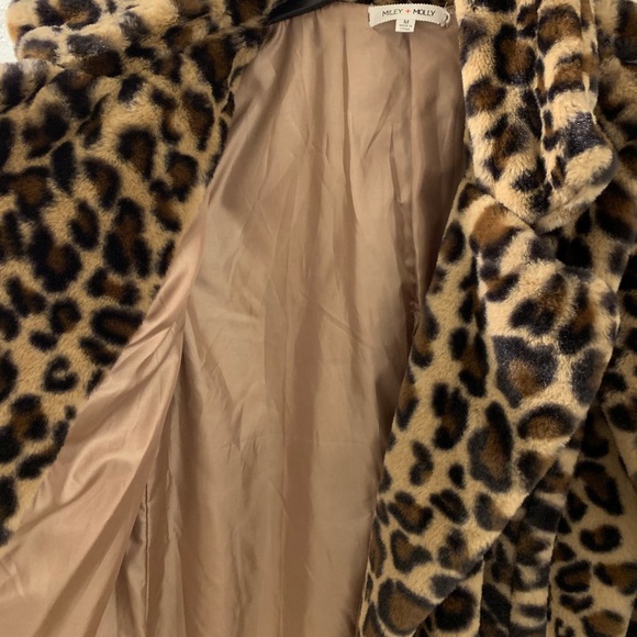 Faux fur coat - Picture 3 of 4